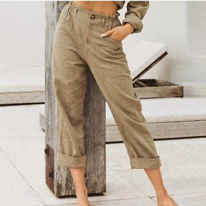 Khaki pocket capri pants